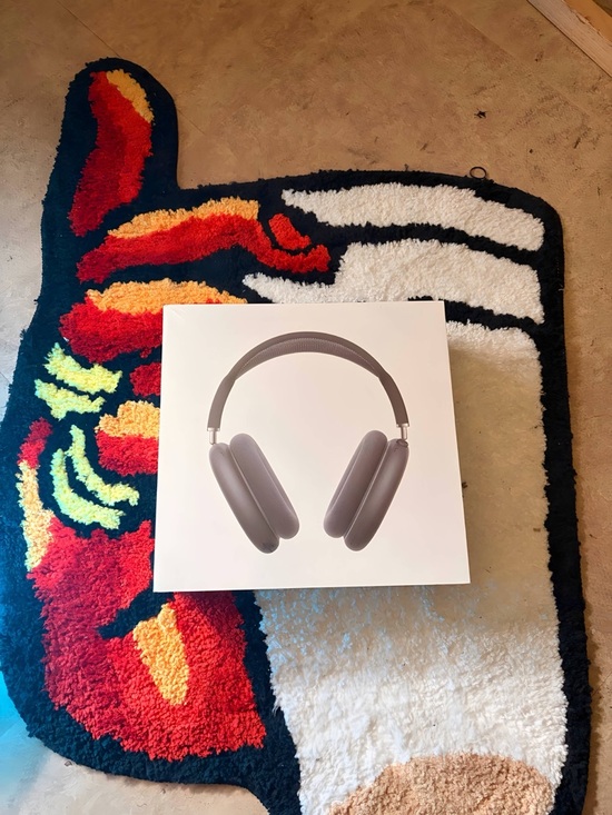 Apple Other - Apple AirPods Max Over-Ear Headphones - Midnight Black